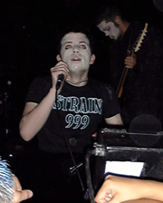 mike01.jpg (16427 bytes)